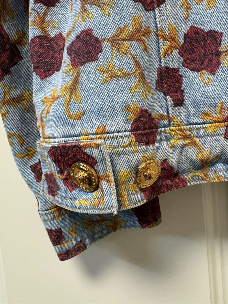 Versace Versace Rose baroque padded denim jacket Size M / US 6-8 / IT 42-44 - 3 Thumbnail