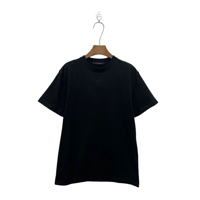 Louis Vuitton Louis Vuitton Black embossed short sleeve Size US S / EU 44-46 / 1 - 1 Thumbnail
