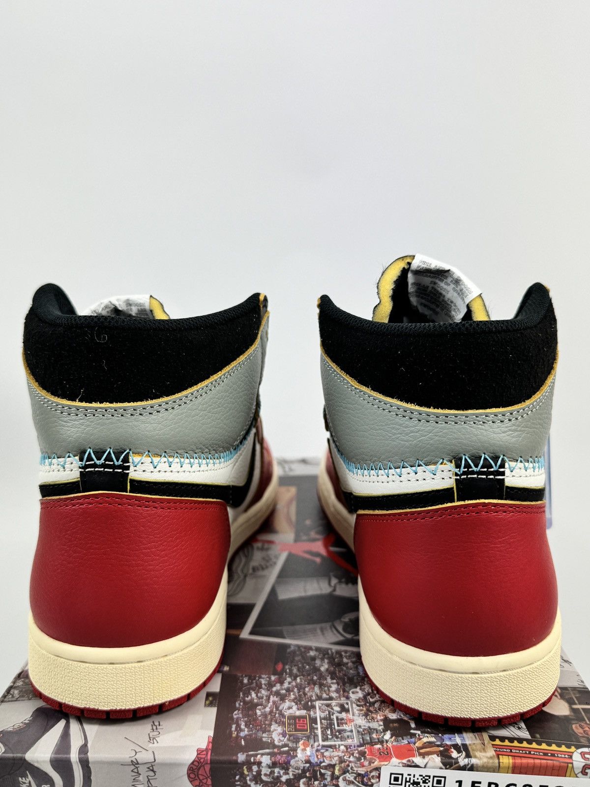Jordan Brand AIR JORDAN 1 RETRO HIGH TOP SNEAKERS Size US 10 / EU 43 - 4 Thumbnail