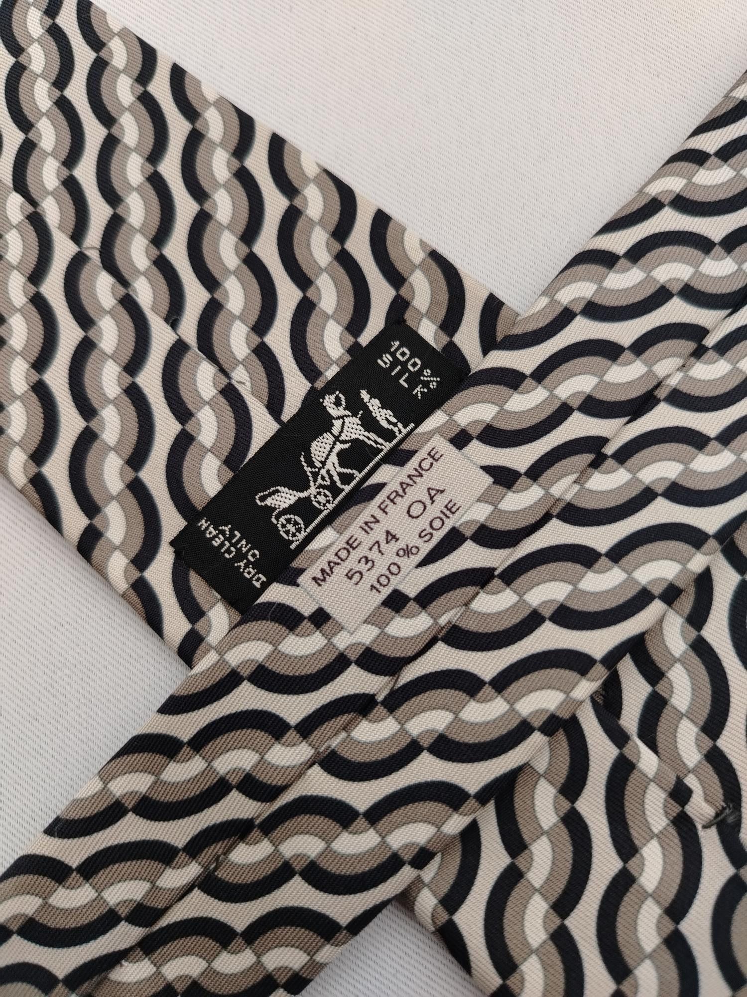 Hermes Hermes Paris 5374 OA Silk Necktie Geometric Pattern Men Tie Size ONE SIZE - 7 Thumbnail