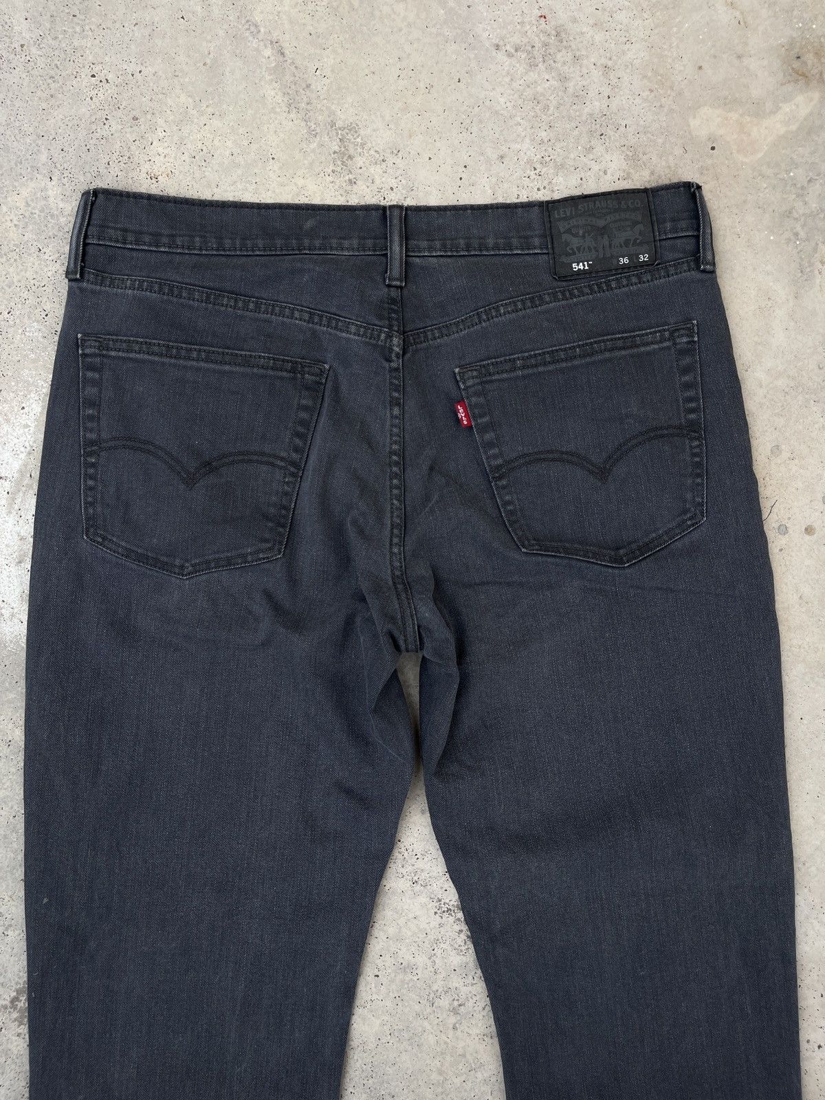 Levi's × Vintage Vintage 90s Levis 541 Faded Black Jeans Size US 38 / EU 54 - 4 Thumbnail