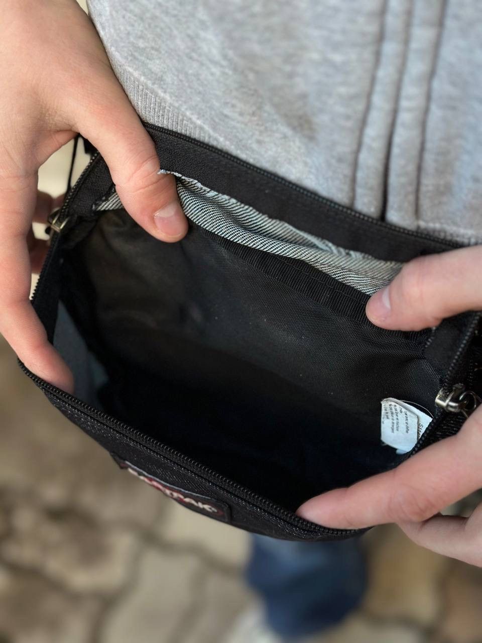 Eastpak Vintage Eastpak Backpack Grey Daypack Gorpcore Minimalist Size ONE SIZE - 8 Thumbnail