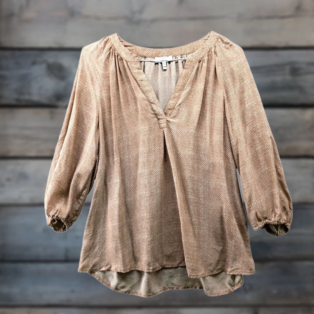 Joie Joie 100% Silk Blouse Womens XS Beige Tank Split Neck 3/4 Cinch Sleeve V-Neck Silk Blouse Women XS Beige Casual Flower Sleeve 3/4 Womens Joie Blouse Size XS / US 0-2 / IT 36-38 - 1 Thumbnail