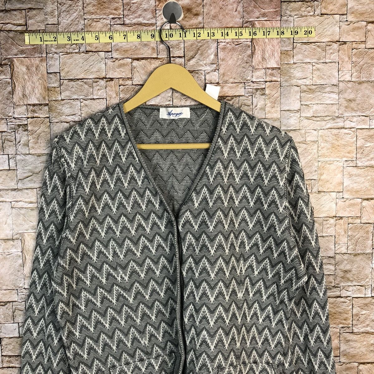Japanese Brand Apogee Grey Cardigan vintage japan #A487 Size US L / EU 52-54 / 3 - 2 Thumbnail