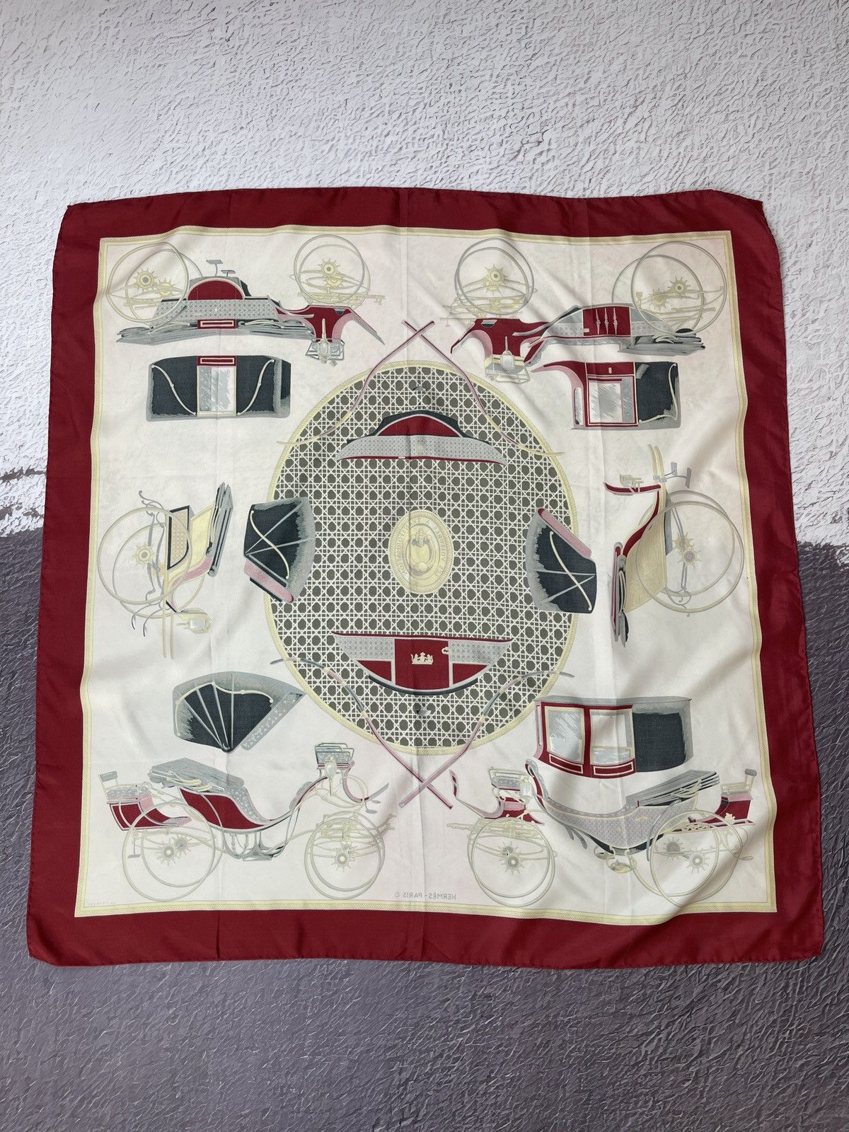 Hermes Hermes Les Voitures a transformation vintage silk scarf Size ONE SIZE - 15 Thumbnail