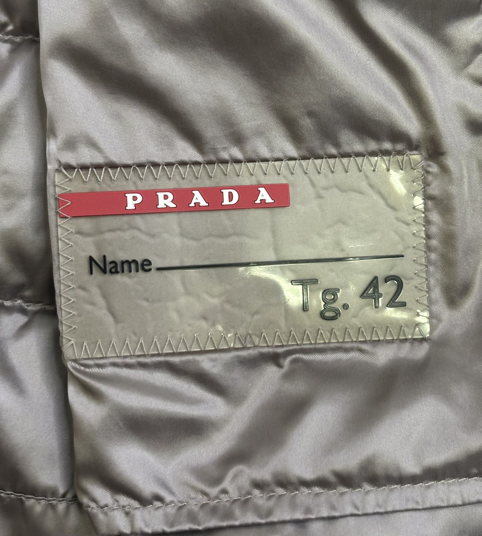 Prada Prada vest size 42 Size M / US 6-8 / IT 42-44 - 14 Thumbnail