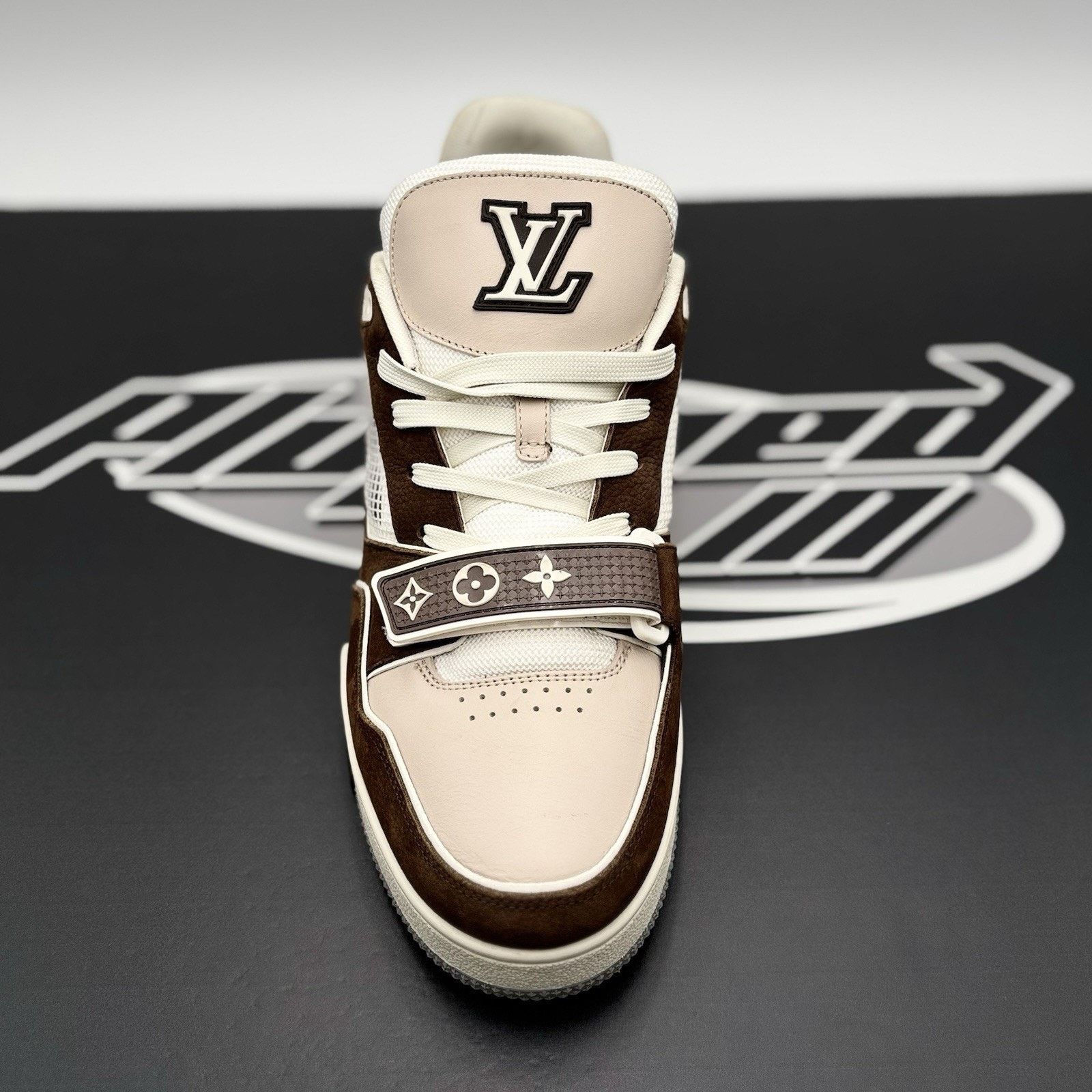 Louis Vuitton 10-10.5 US Louis Vuitton Trainer Strap ' Brown Beige ' GREAT Size US 10 / EU 43 - 5 Thumbnail