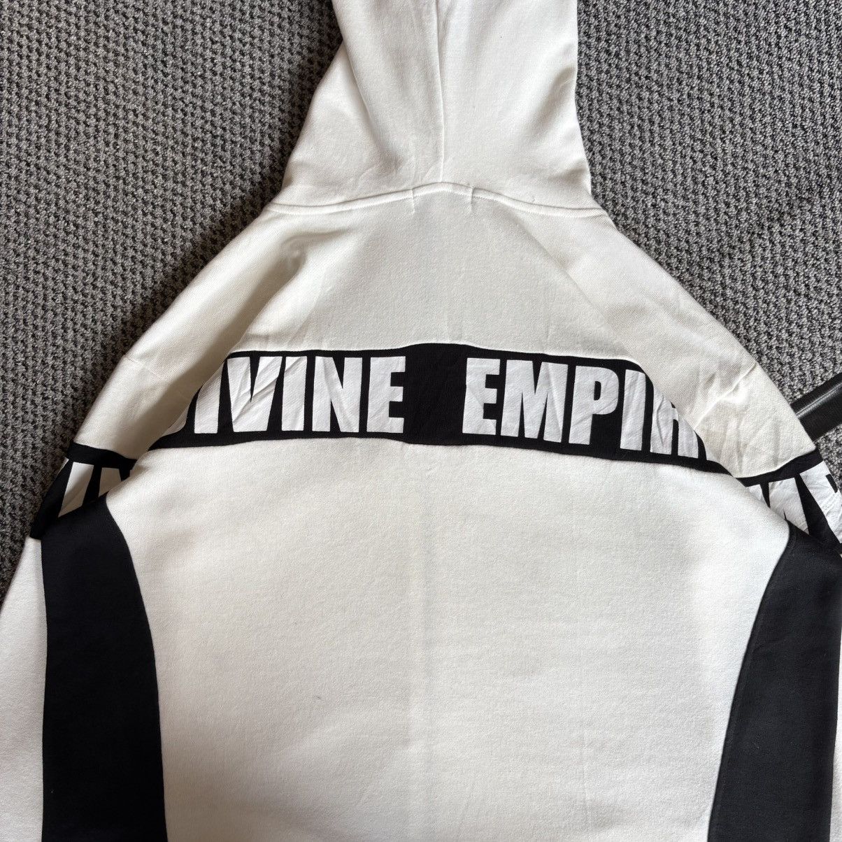 In The Attic In The Attic homme Hoodie Divine Empire Size US XXL / EU 58 / 5 - 8 Thumbnail