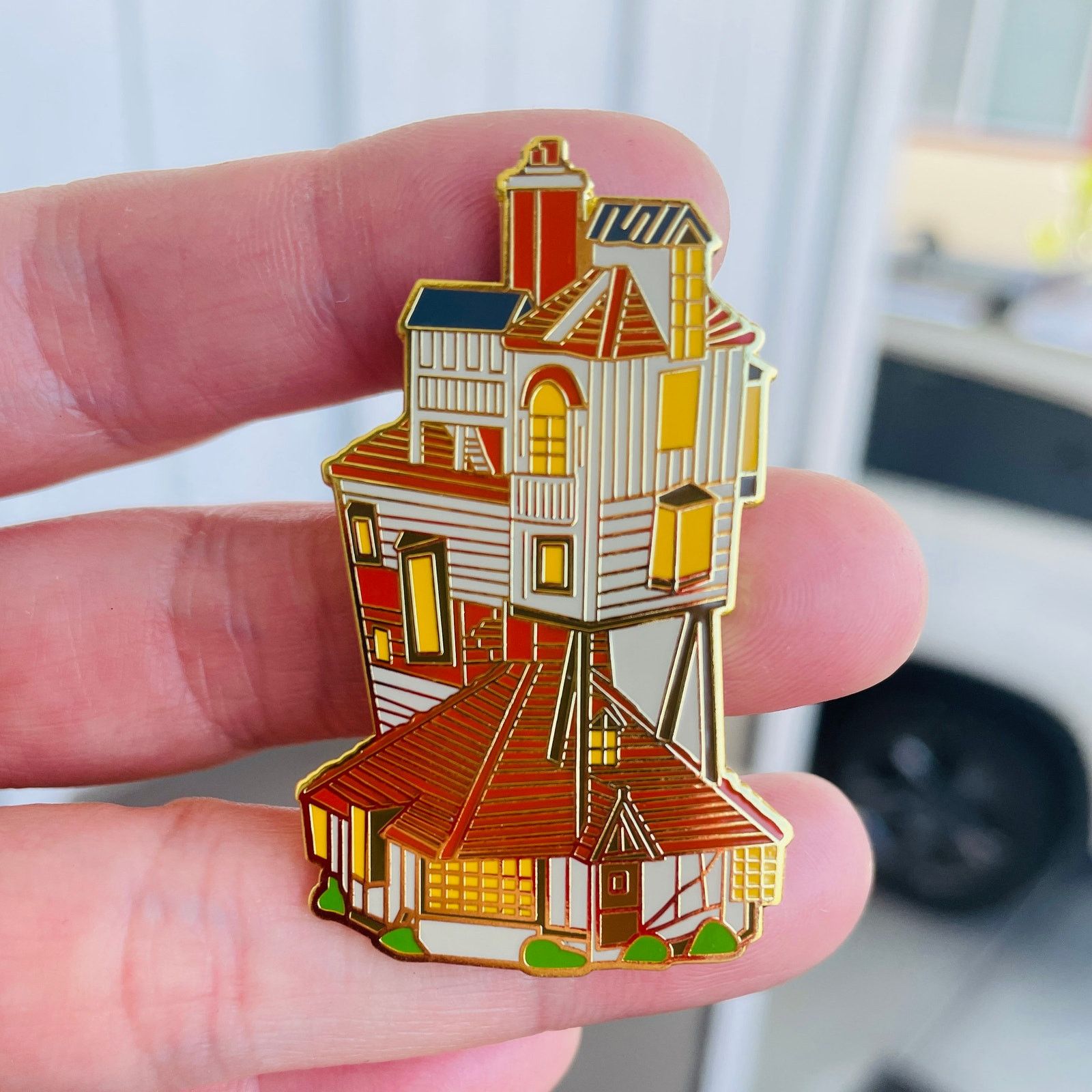 Other The Burrow Ron Weasley House Gold Hard Enamel Pins 426 Size ONE SIZE - 3 Thumbnail
