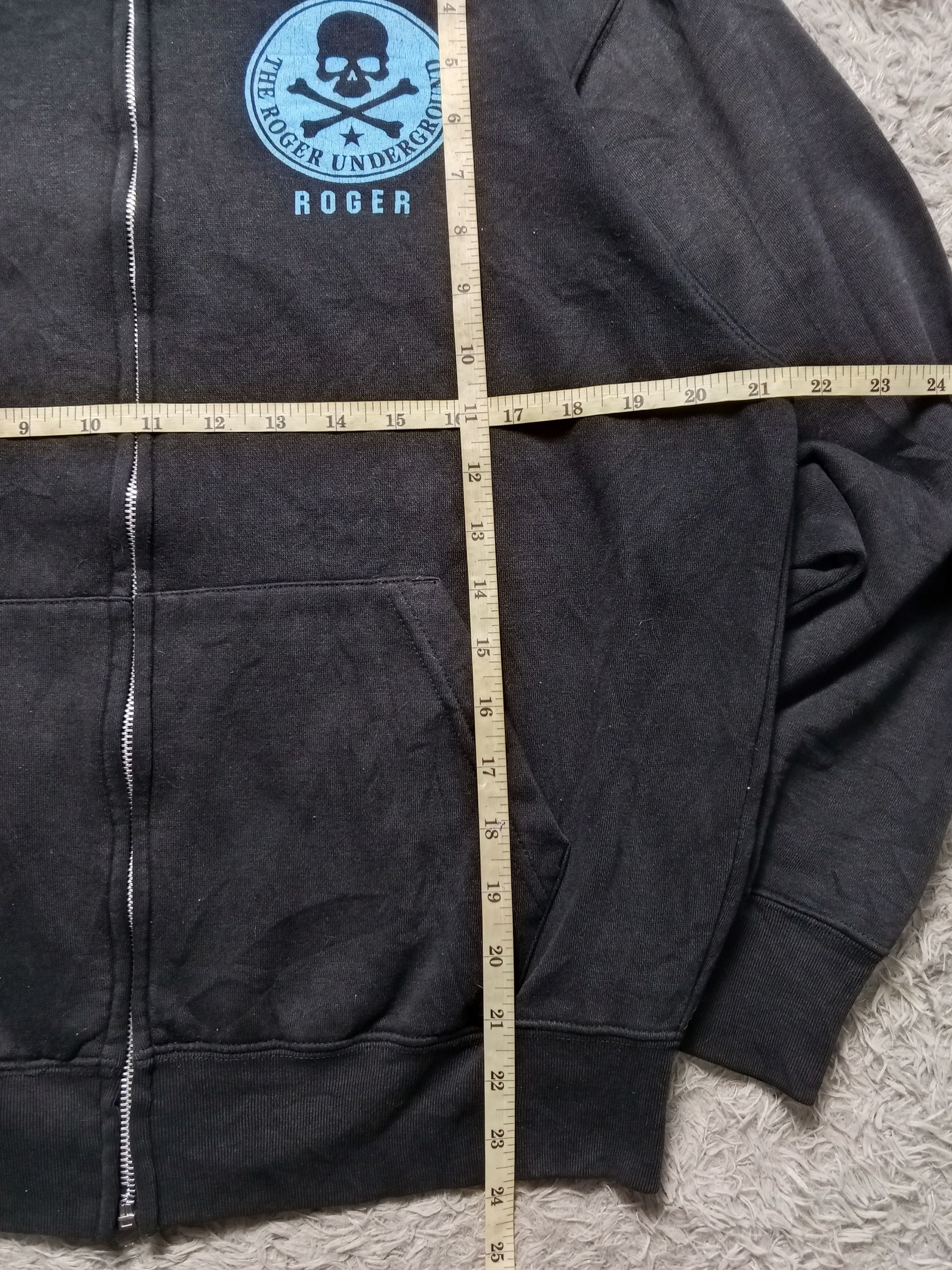 Japanese Brand Vintage Faded Roger Poem Skull Custom Cycle Hoodie Size US L / EU 52-54 / 3 - 8 Thumbnail