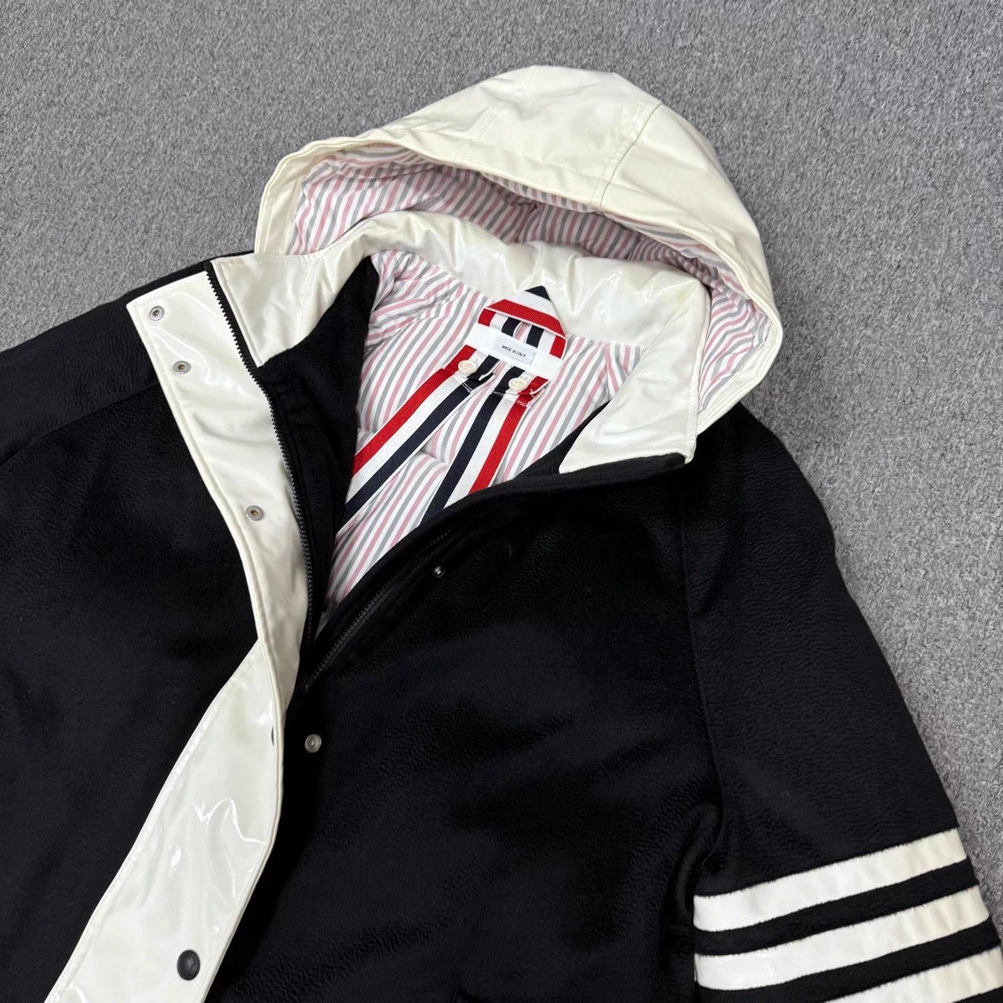 Thom Browne Thom Browne TB striped long sleeve hooded down coat 36 NWT Size XS / US 0-2 / IT 36-38 - 3 Thumbnail