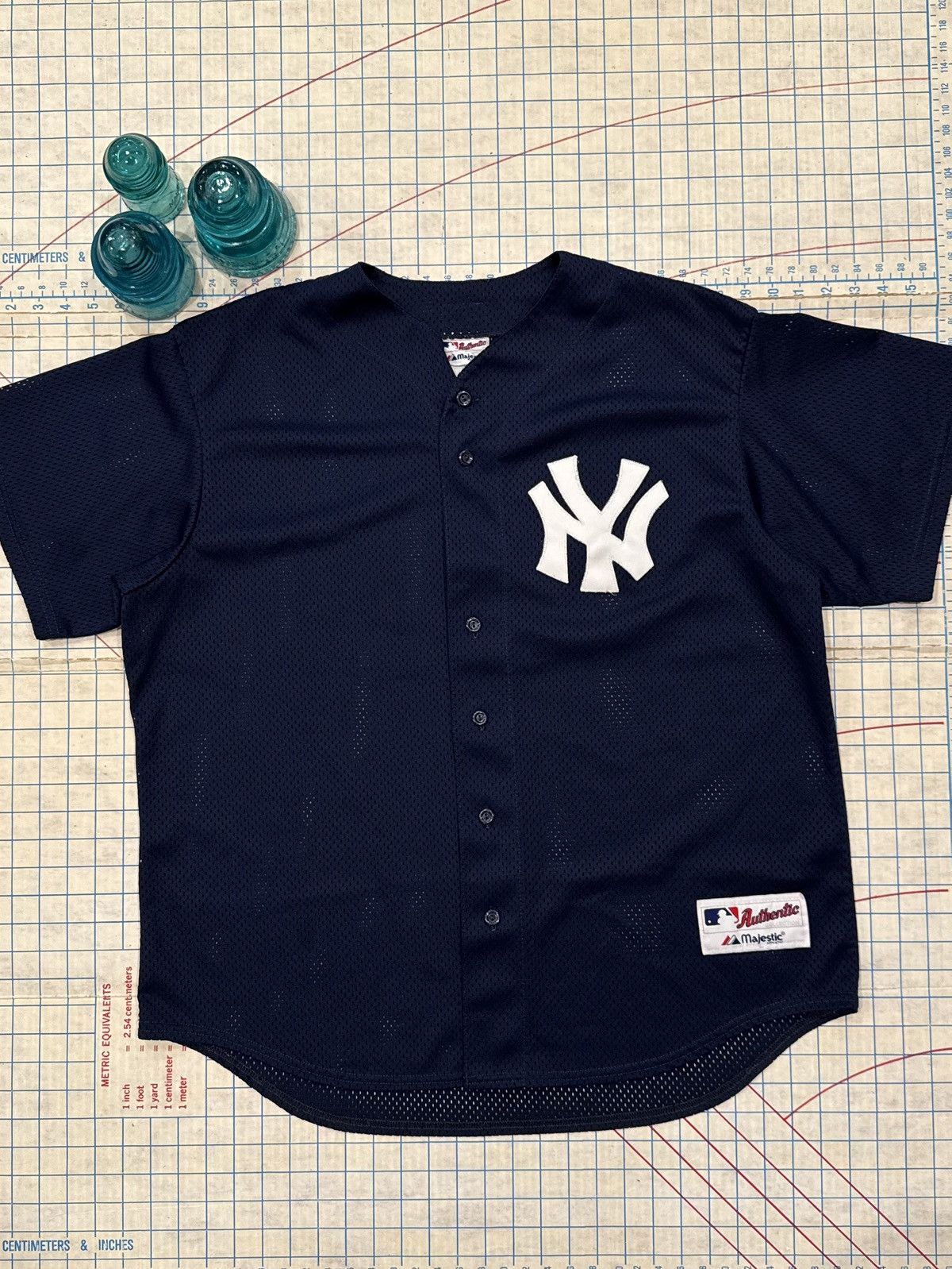 Majestic Majestic New York Yankees Mesh Jersey Mens Size XL USA Made Size US XL / EU 56 / 4 - 1 Thumbnail