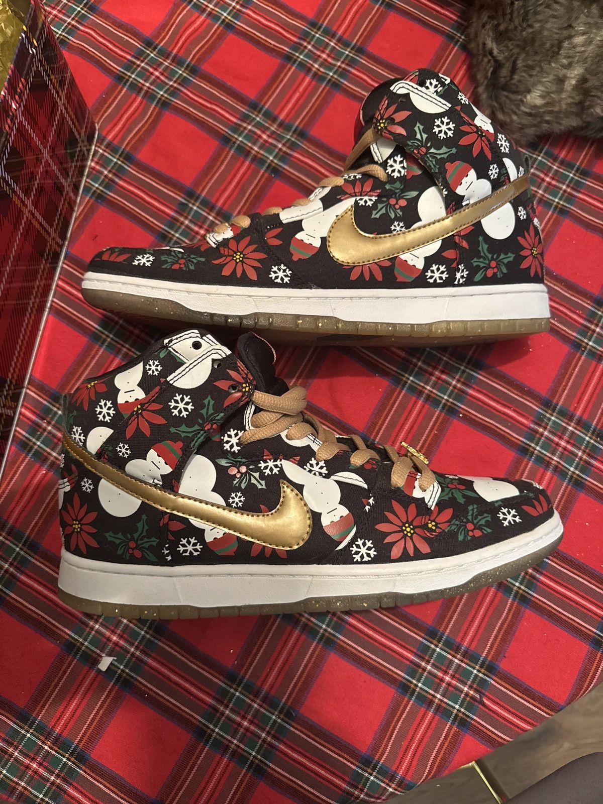 Nike Dunk Hi Pro Ugly Christmas Sweater Special Box