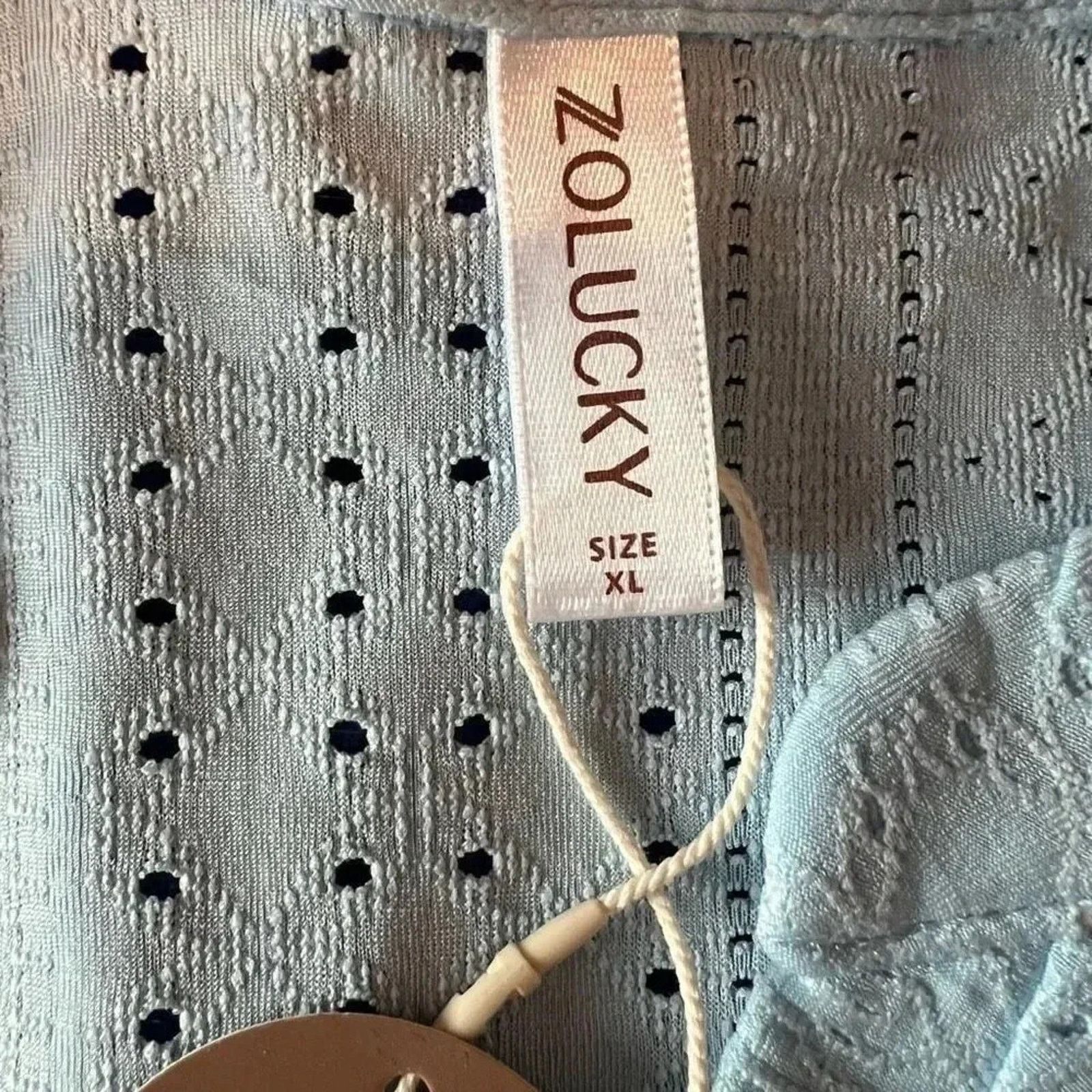 Other Zolucky NWT light blue V-neck eyelet tunic Size XL Size XL / US 12-14 / IT 48-50 - 6 Thumbnail