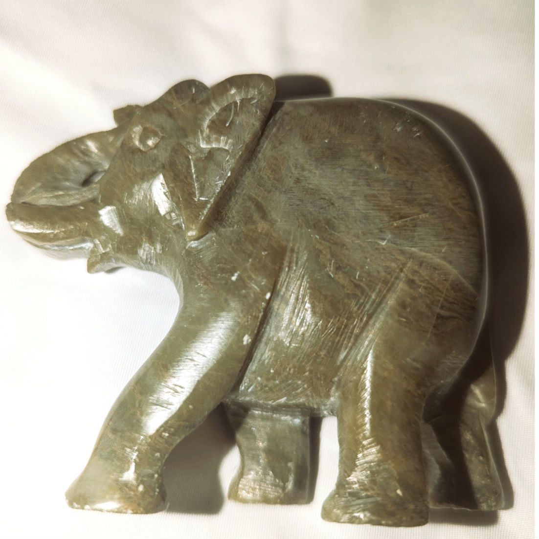 Handmade Vintage hand carved Green Quartz Stone Elephant 2.5" Size ONE SIZE - 1 Thumbnail