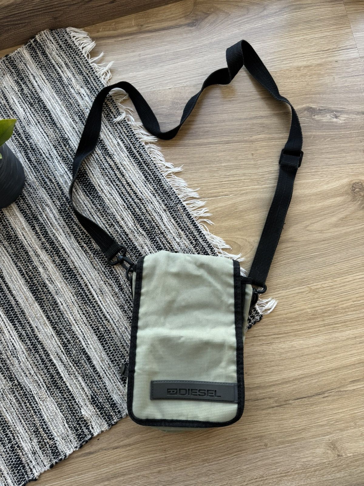 Diesel Shoulder Messenger Mini Y2K Bag in Green, Men's
