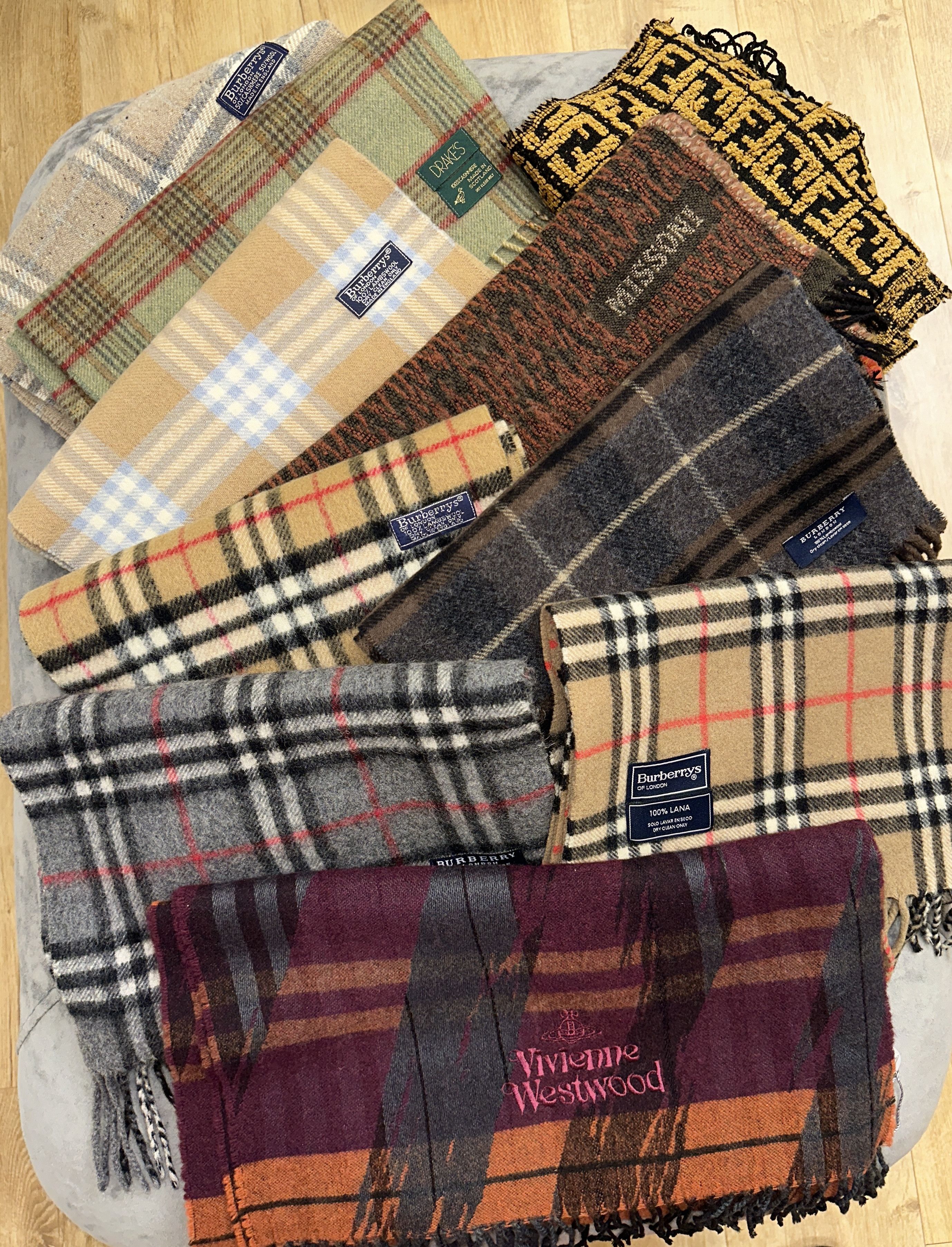 Burberry Iconic Burberry London Lambswool Knight Logo Scarf 170x30cm Size ONE SIZE - 10 Thumbnail