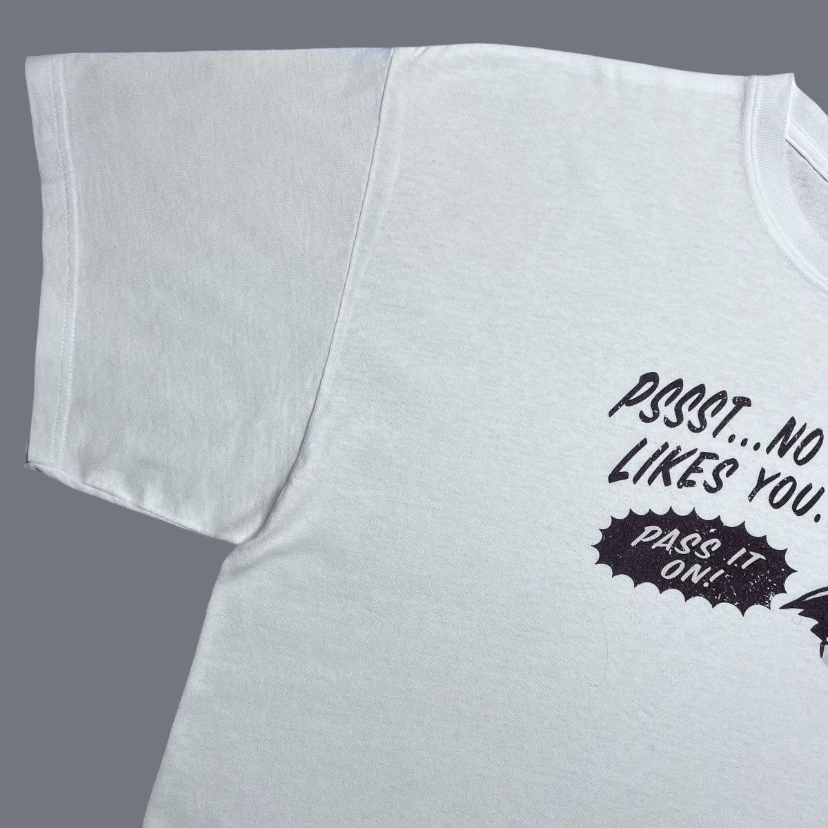 Vintage Vintage 90s Pssst No One Likes You Pass It On Funny Art Tee Size US XXL / EU 58 / 5 - 7 Thumbnail