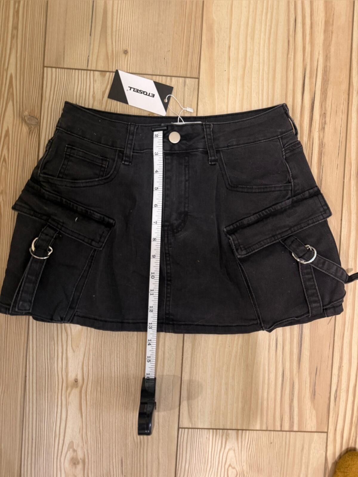 Other Women's Black Cargo Mini Skirt with Utility Pockets Size 28" / US 6 / IT 42 - 4 Thumbnail
