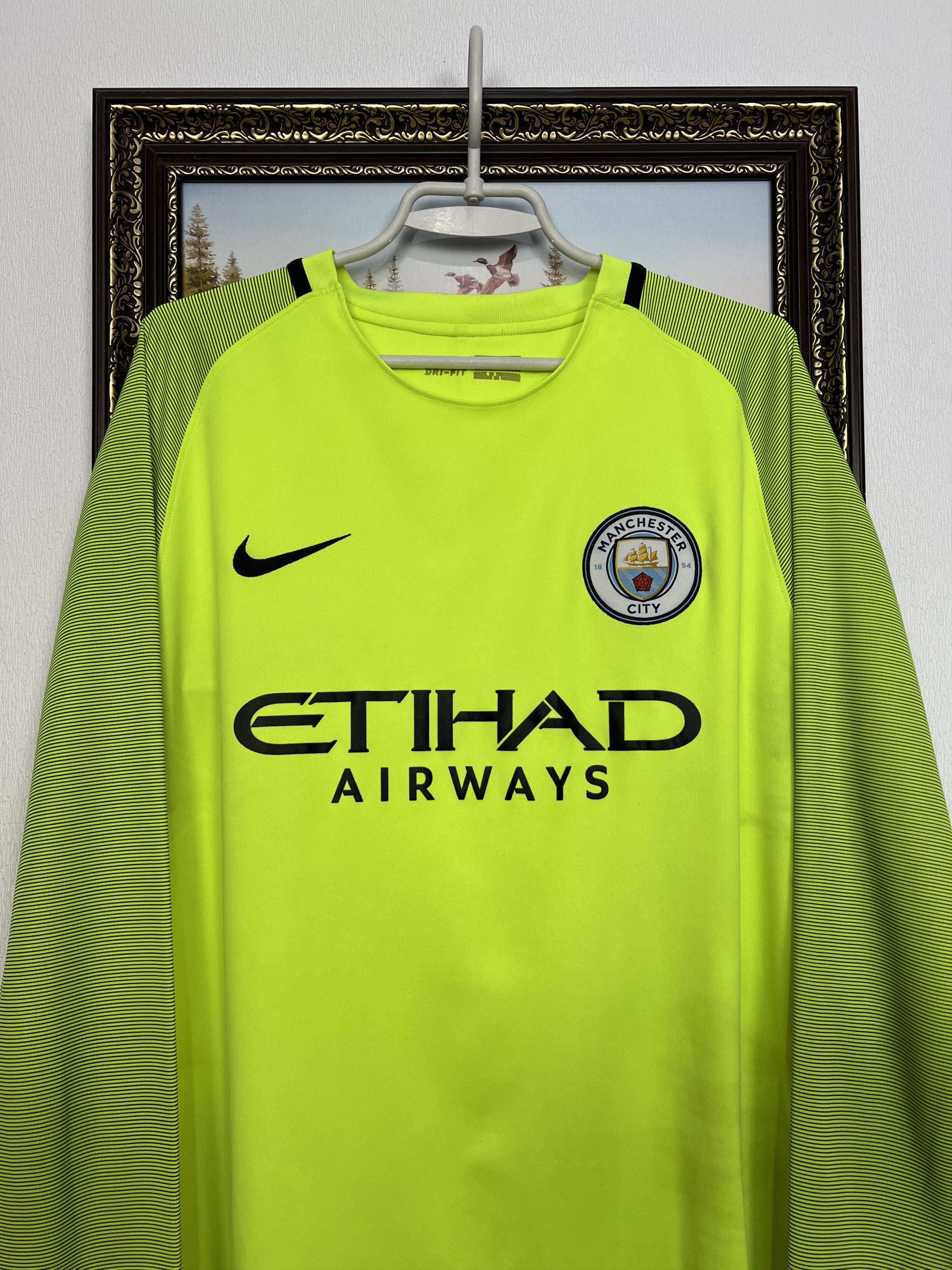 Nike Manchester City Goalkeeper football shirt 2016 Soccer Jersey Size US XL / EU 56 / 4 - 2 Thumbnail