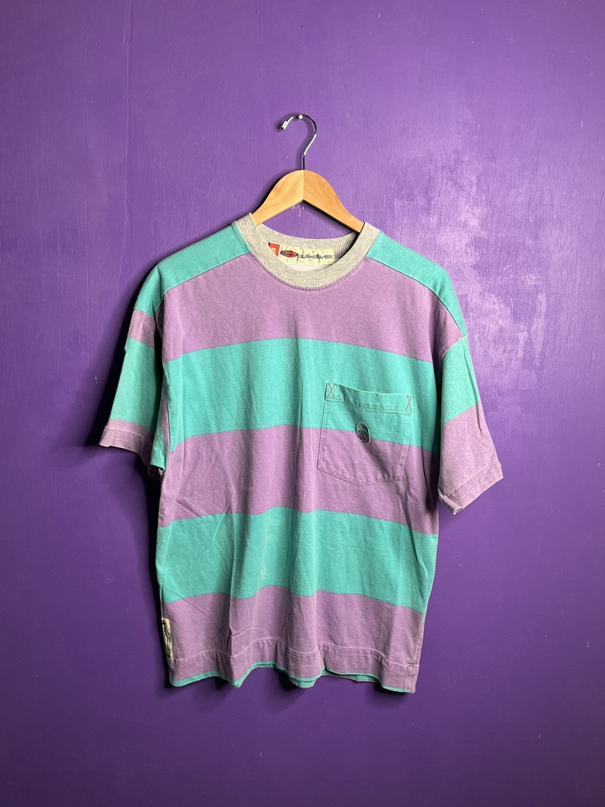 Vintage 90s Quicksilver striped logo pocket tee