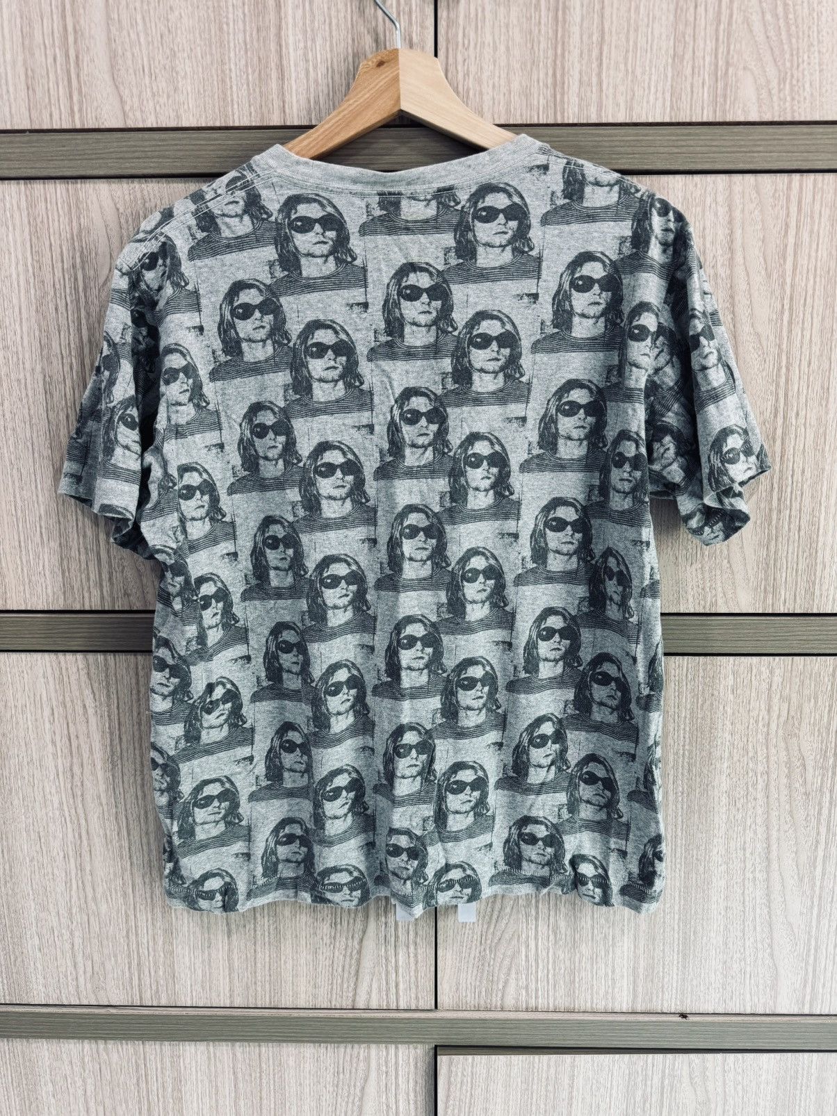 Uniqlo Full Print Kurt Cobain Tee Size US L / EU 52-54 / 3 - 2 Thumbnail
