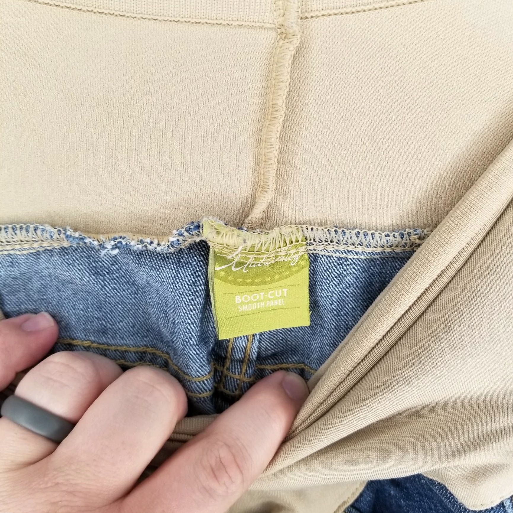 Old Navy Old Navy Womens Maternity Boot Cut Jeans Size 1 Short Blue Size 25" / US 0 / IT 36 - 3 Thumbnail