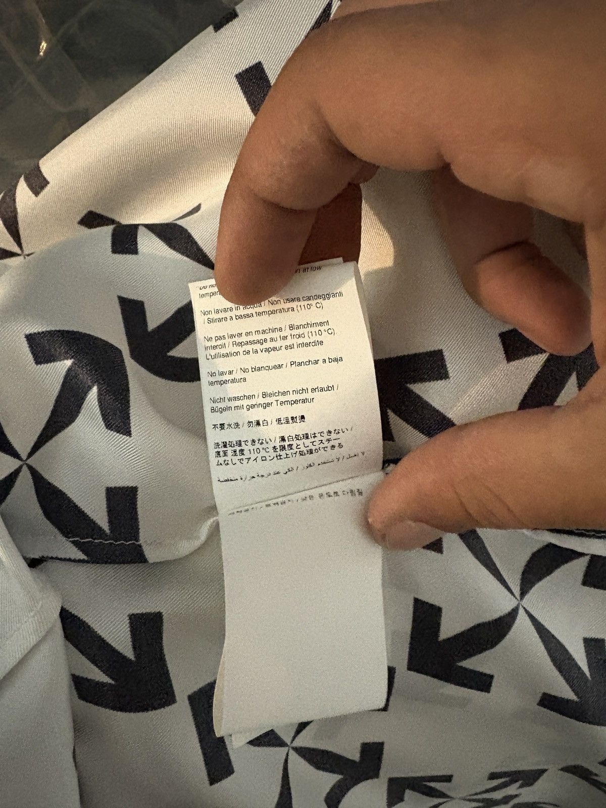 Off-White Off-White Virgil Abloh Arrow Pattern Silk Robe Kaftan M Size US M / EU 48-50 / 2 - 14 Thumbnail