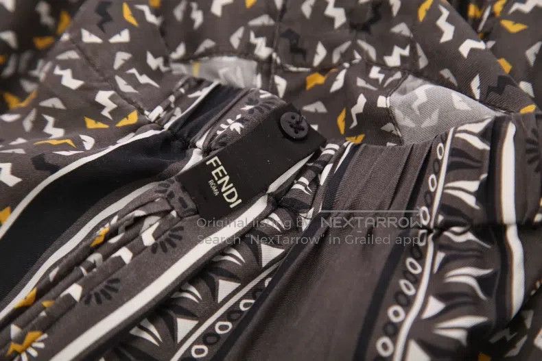 Fendi Fendi size 39 Silk Shirts Size US M / EU 48-50 / 2 - 7 Thumbnail