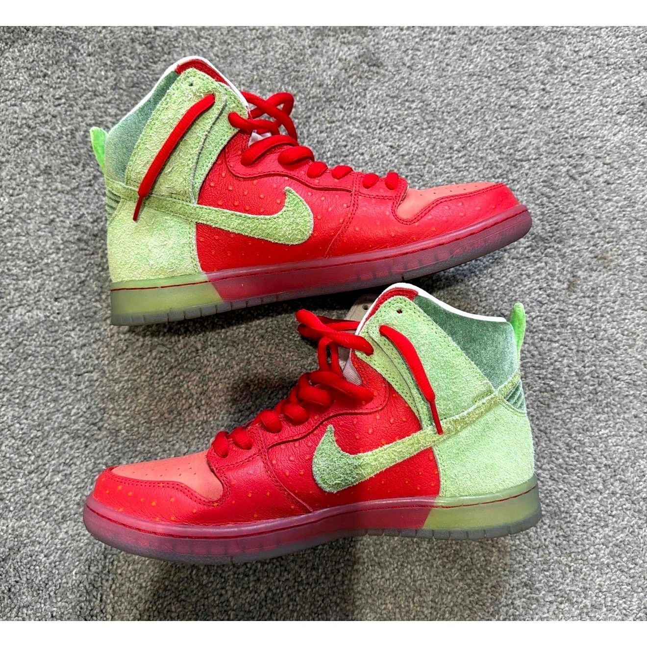 Nike Nike Dunk High SB Strawberry Cough CW7093-600 Size 10.5 Size US 10.5 / EU 43-44 - 7 Thumbnail