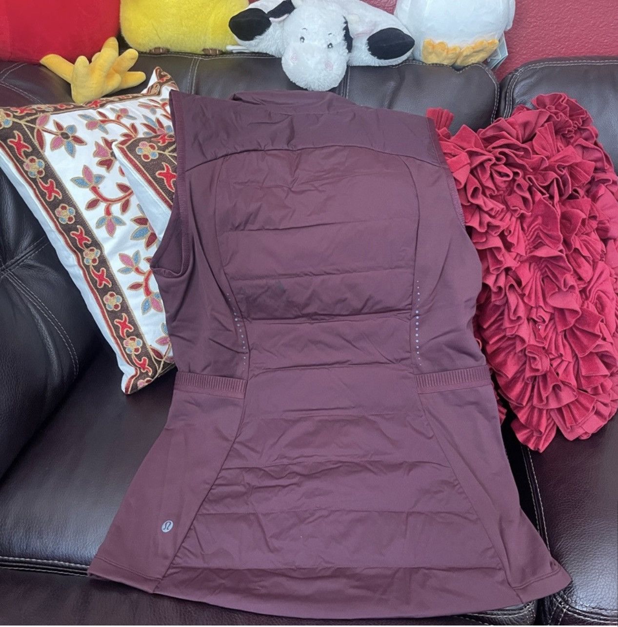 Lululemon Lululemon down for it all vest NWT in cassis size 4 avail Size S / US 4 / IT 40 - 7 Thumbnail
