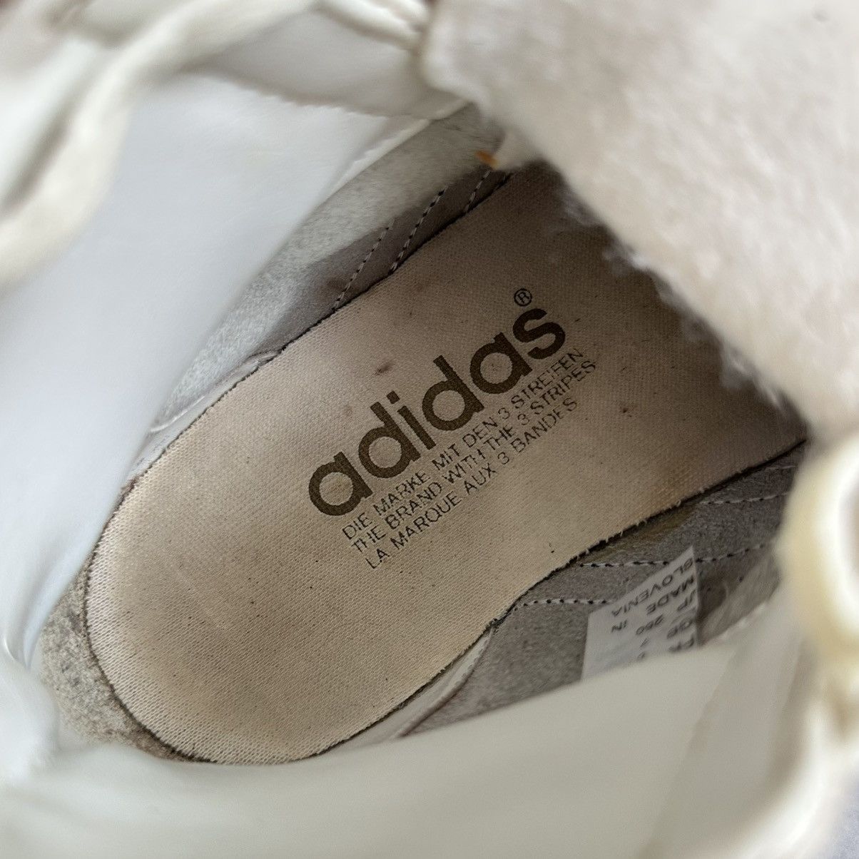Adidas Vintage 80s Adidas Jogging High 2 Sneakers Boots Slovenia Size US 7 / EU 40 - 12 Thumbnail