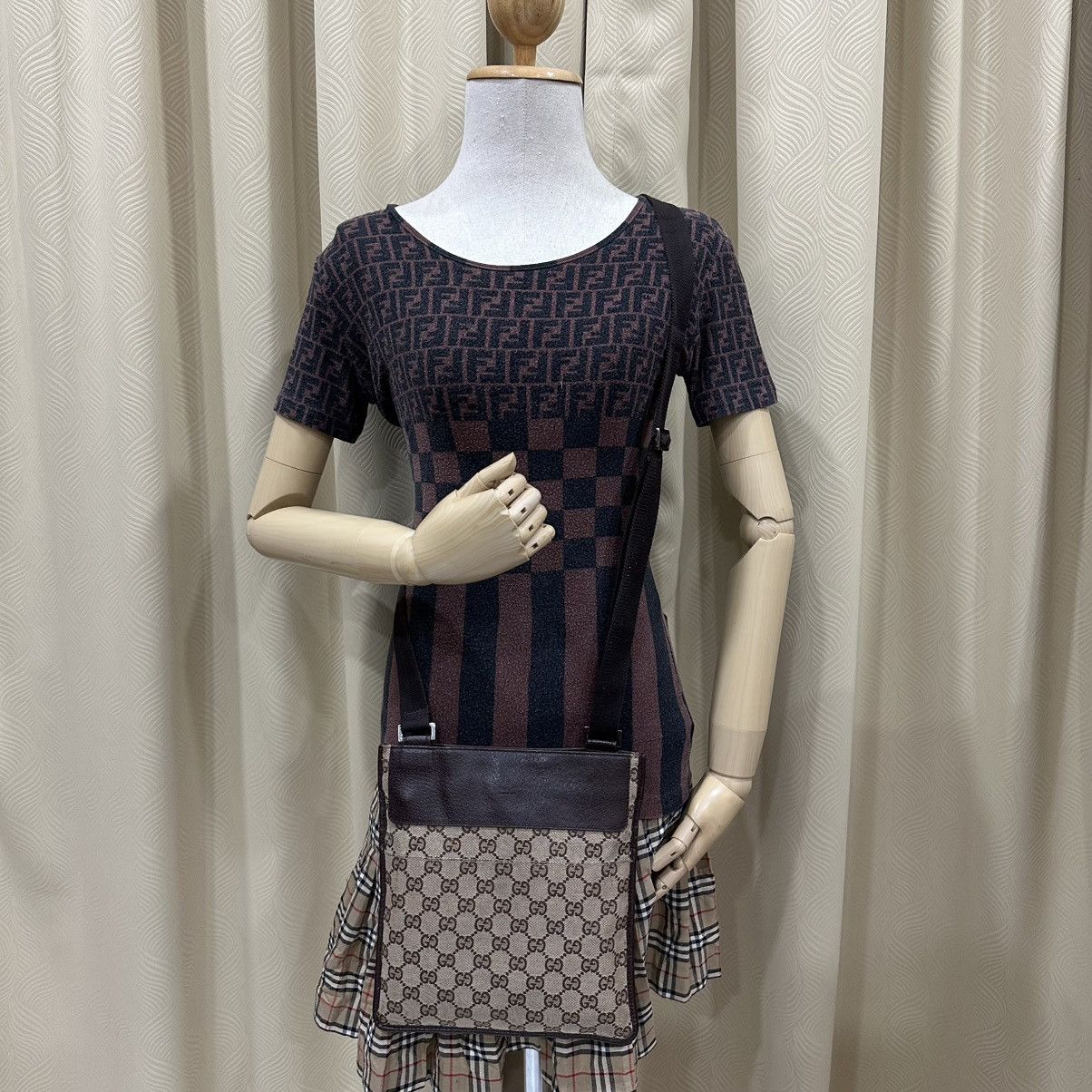 Gucci ‼️LASTDROP‼️ GUCCI GG CANVAS MONOGRAM CROSSBODY BAG 6 Size ONE SIZE - 16 Thumbnail