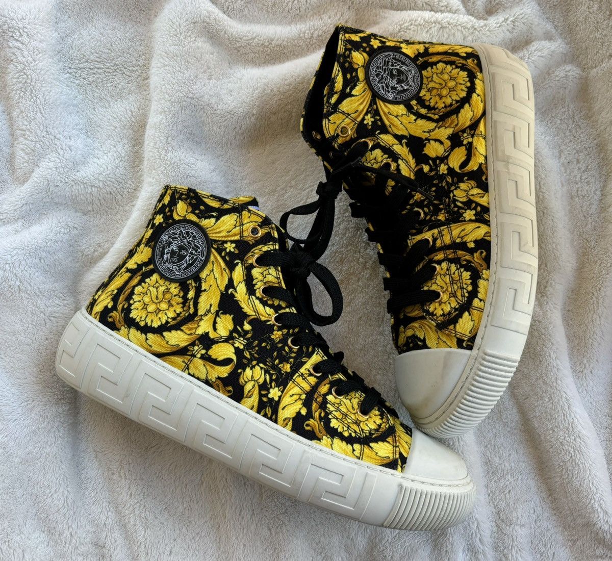 Versace Versace Gold Barocco Medusa High Tops Size US 10 / EU 43 - 1 Thumbnail