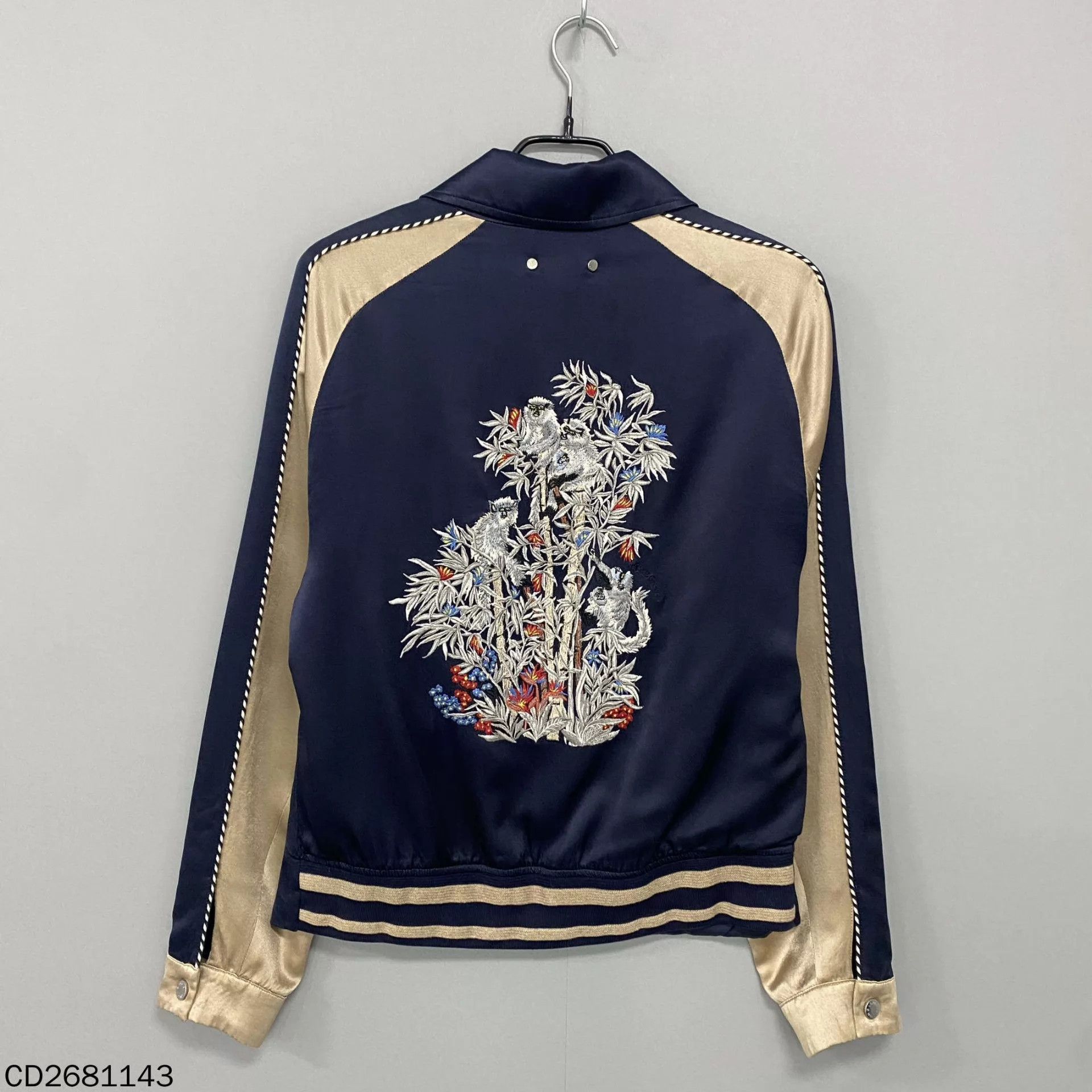 Louis Vuitton LV Runway Silk Embroidered Men's Jacket 99 New 48 Size US M / EU 48-50 / 2 - 3 Thumbnail