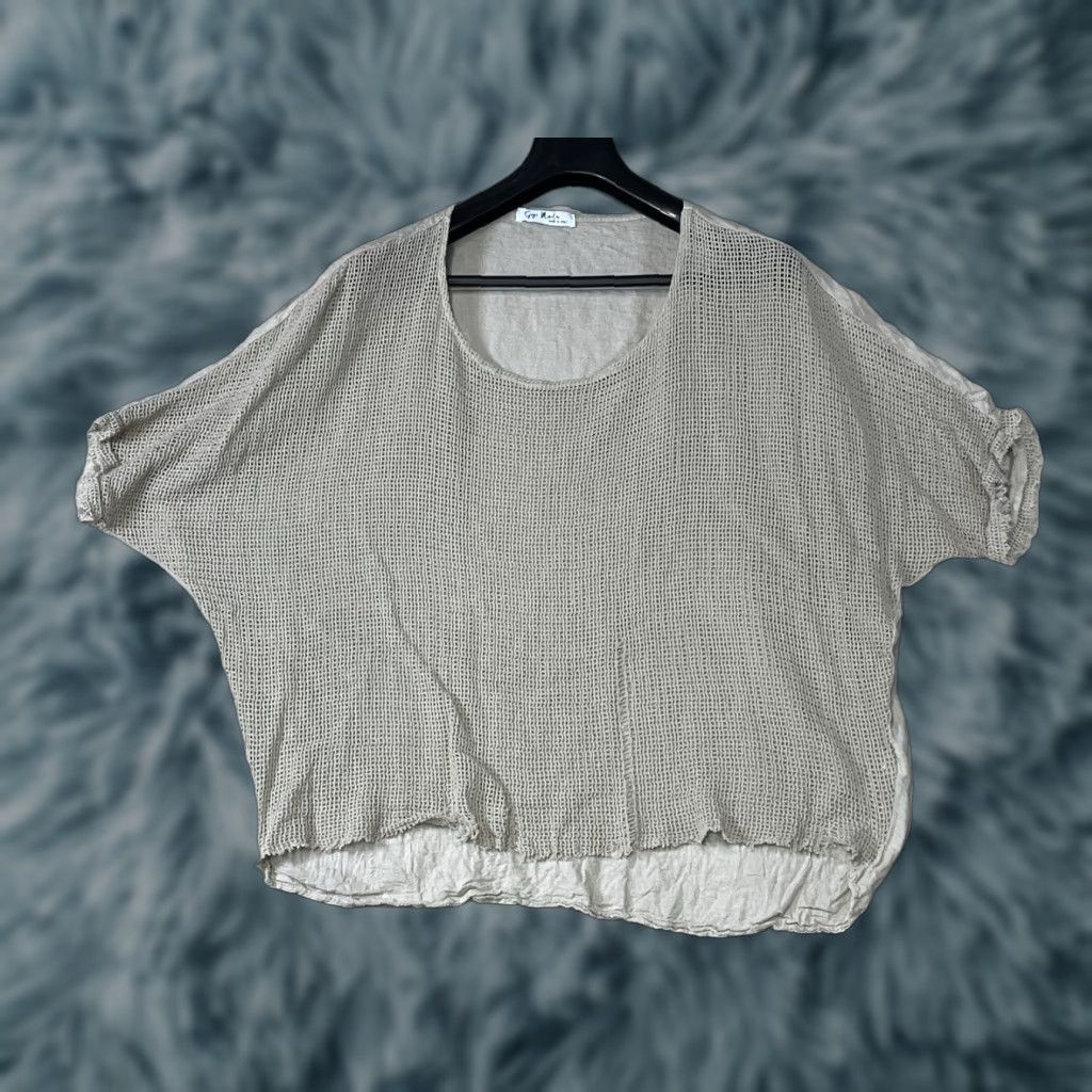 Vintage Gigi Moda Italy Linen Blend Oversized Top Beige Size 1 Blouse Women Basic Short Sleeve Round Neck Wearable See Pics Italy Beach Bohemian Womens Size XS / US 0-2 / IT 36-38 - 1 Thumbnail