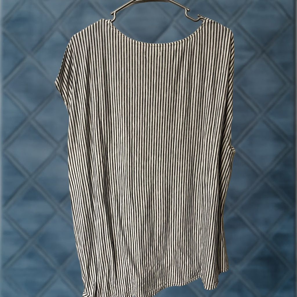 Vintage Max Studio Pullover Top Women’s SZ 2X Black White Striped Tie Wrist Size XXL / US 16-18 / IT 52-54 - 1 Thumbnail