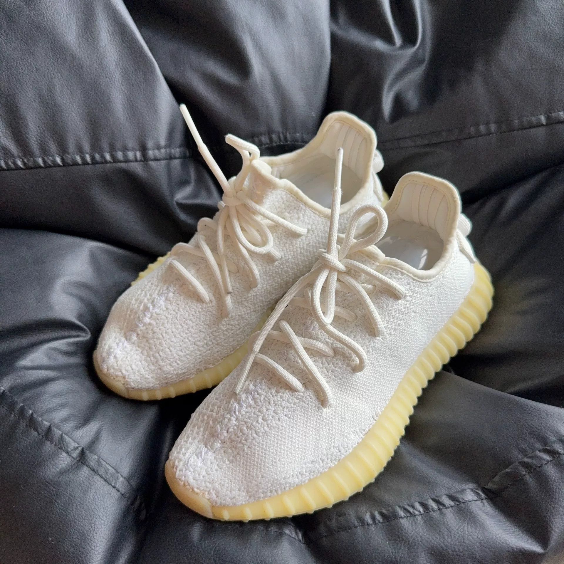 Yeezy Yeezy White Lowtop Sneakers 37 Men Size US 5 / EU 37 - 1 Thumbnail