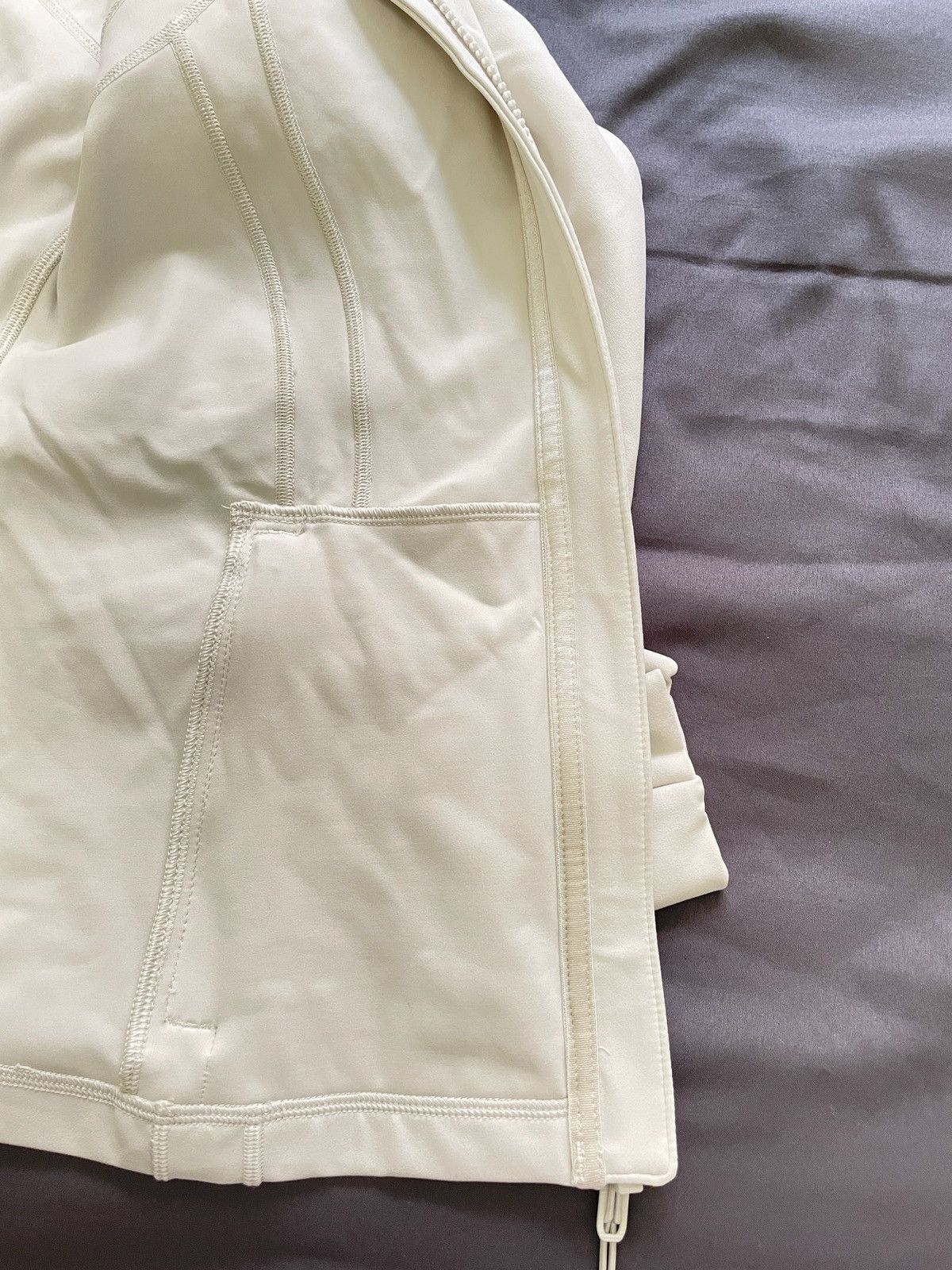 Lululemon 💨 Lululemon Hooded Define Jacket – Size 10, Barely Worn, $79 Size M / US 6-8 / IT 42-44 - 5 Thumbnail