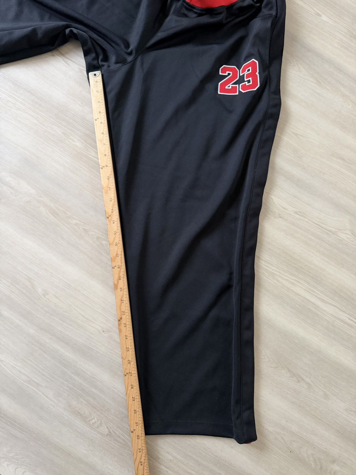 Nike Vtg Nike Pants Chicago Bulls Jordan #23 Warm Up Pants 2XL Size US 40 / EU 56 - 4 Thumbnail