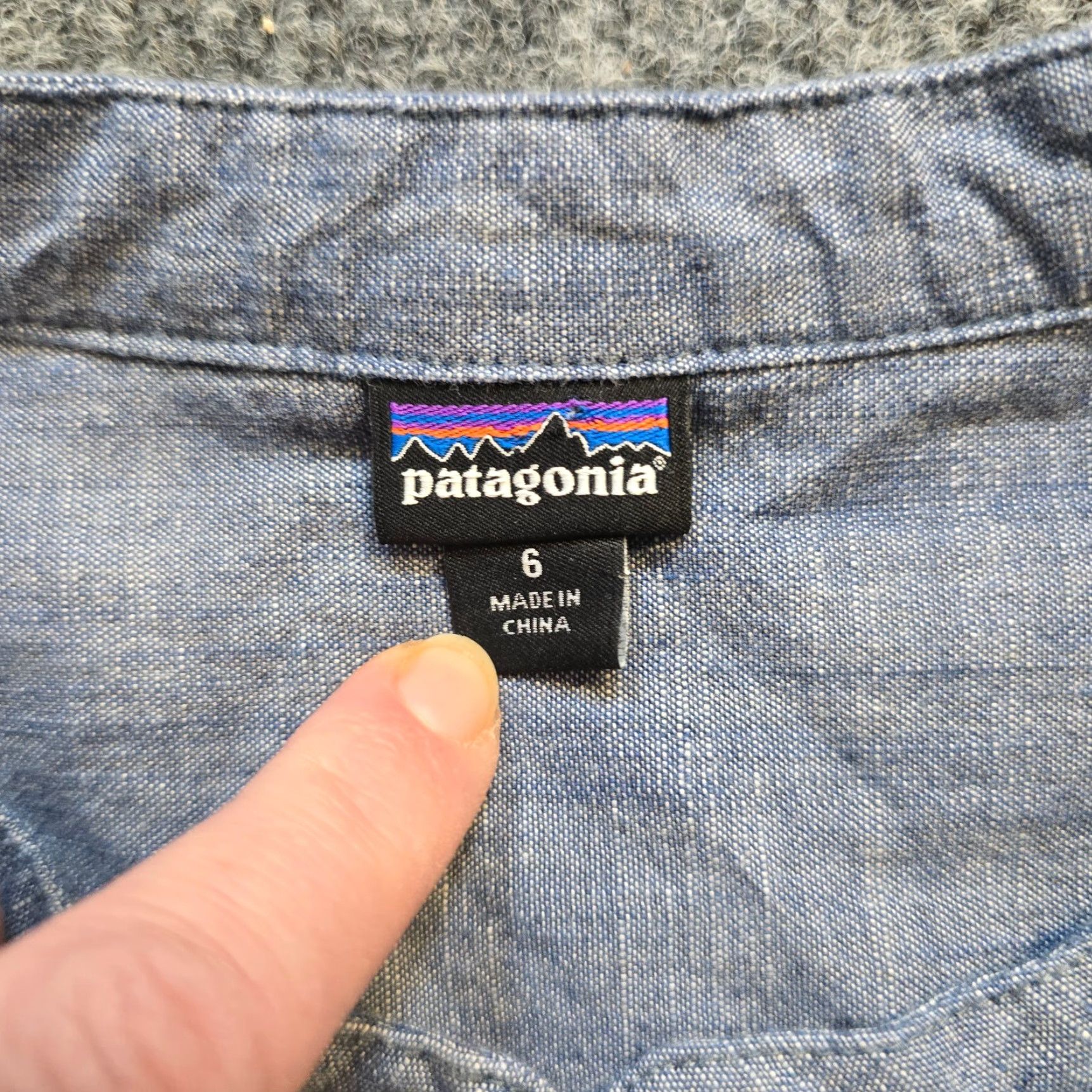 Patagonia Patagonia Shirt Womens Size 6 Blue Chambray Denim Snap Button Casual Outdoors Size M / US 6-8 / IT 42-44 - 4 Thumbnail