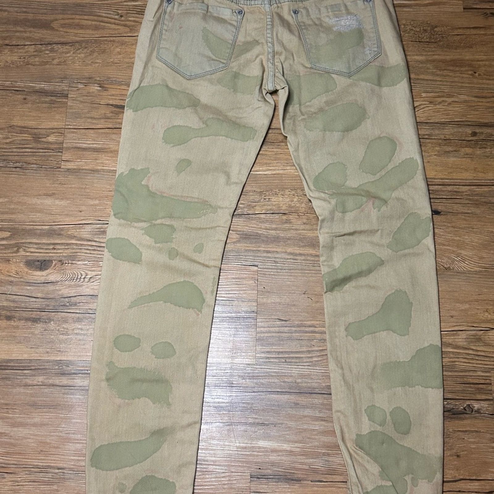 Free People Nwt-Free People -Castro was- distressed camo jeans -26 Size 26" / US 2 / IT 38 - 2 Thumbnail