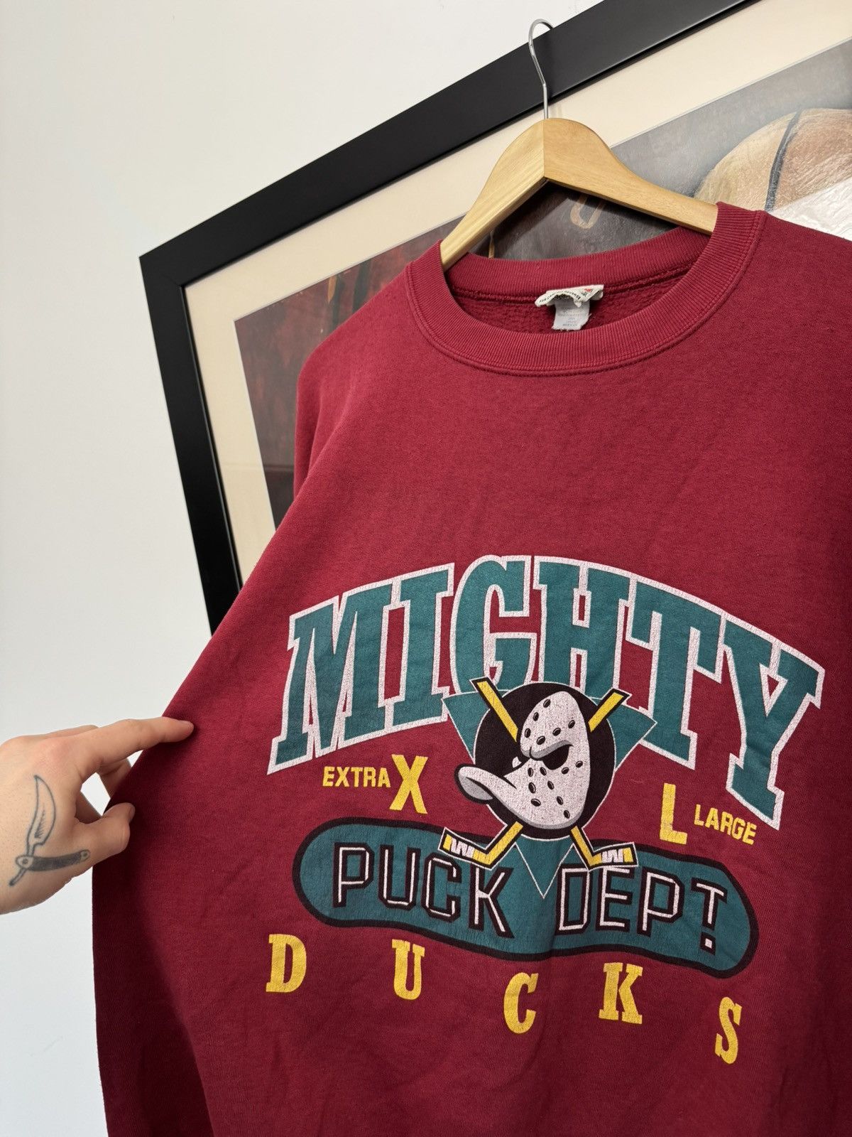 NHL Vintage 90s Nutmeg Mighty Ducks NHL Hockey Crewneck Rare Size US XL / EU 56 / 4 - 2 Thumbnail