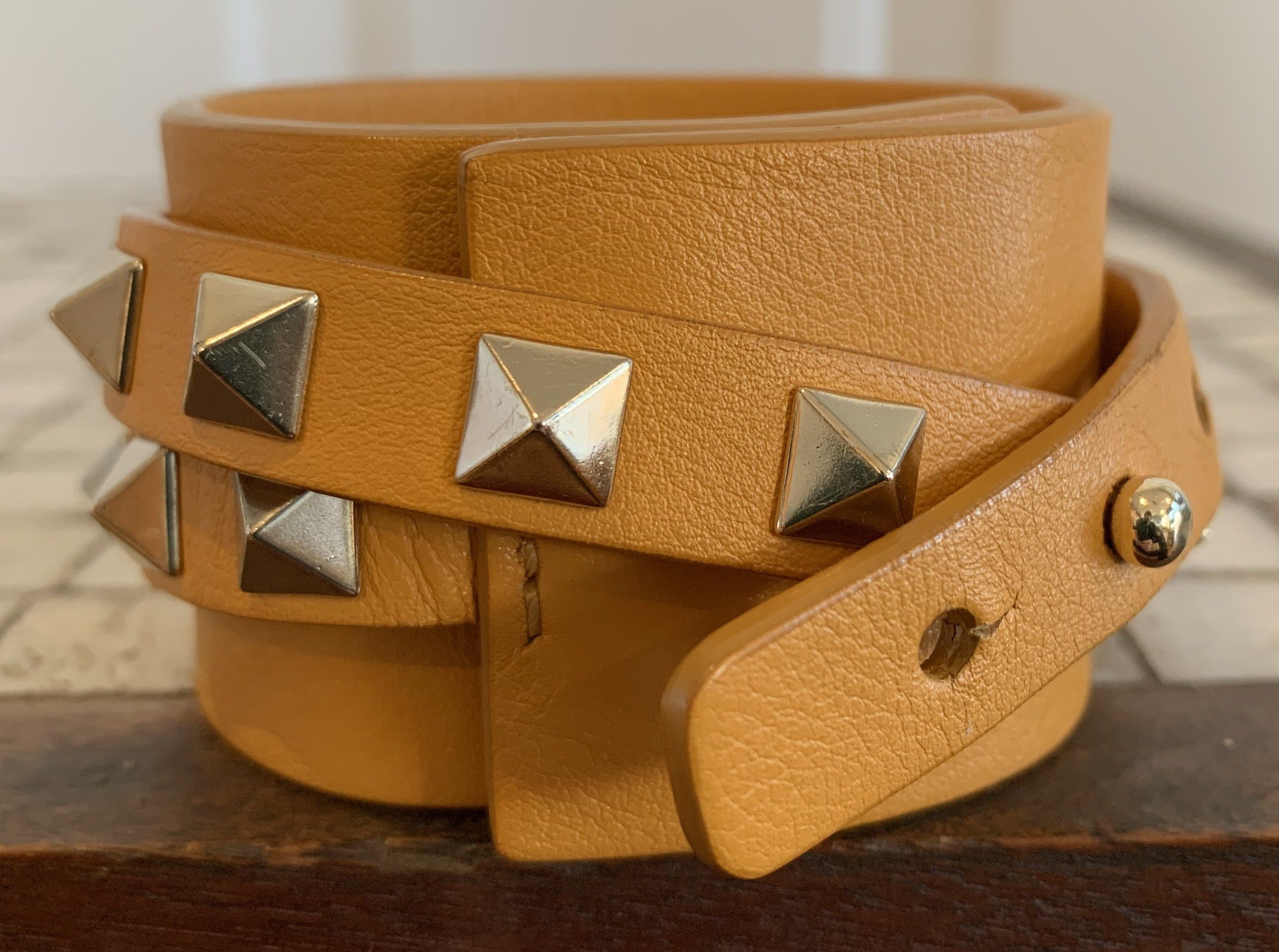 Valentino Valentino Studded Leather Wrap Bracelet Size ONE SIZE - 4 Thumbnail