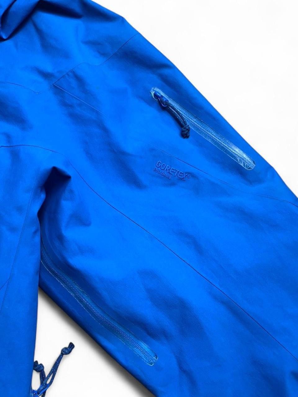 Arc'teryx 2000s arcteryx alpha sv gore tex pro jacket hiking outdoor Size US L / EU 52-54 / 3 - 13 Thumbnail