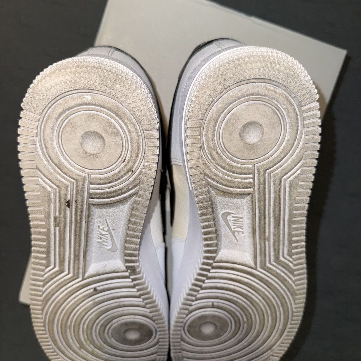 Nike Nike AIR FORCE 1 '07 White Black Size US 11 / EU 44 - 11 Thumbnail