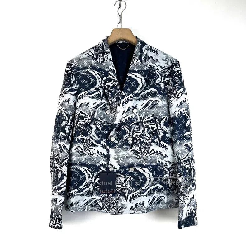 Louis Vuitton Louis Vuitton Show Beach Graffiti Print Double-Breasted Bl Size US M / EU 48-50 / 2 - 1 Thumbnail