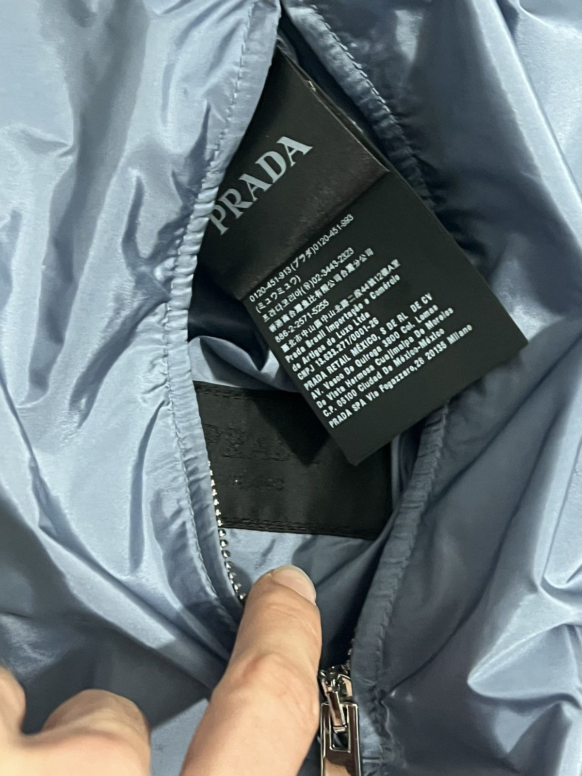 Prada Vest prada nylon reversible Size US M / EU 48-50 / 2 - 22 Thumbnail