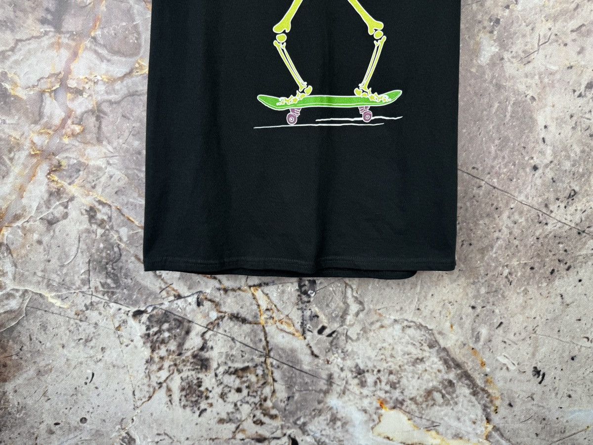 Port & Company Dabbing Skeleton Skateboard Graphic T Shirt Mens Retro Tee Size US S / EU 44-46 / 1 - 4 Thumbnail