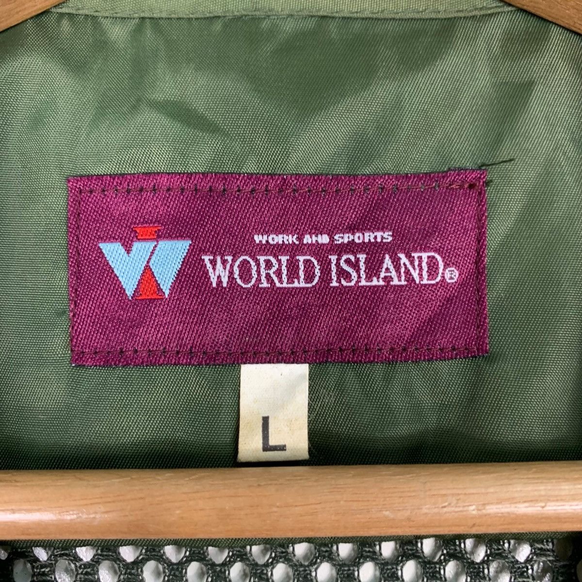 Vintage WORLD ISLAND Tiger Graphic on Back Utility Vest #0556-C26 Size US L / EU 52-54 / 3 - 15 Thumbnail